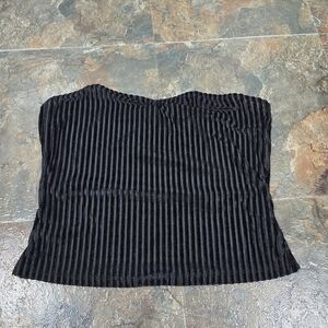 3/$15 shein black velvet tube top women's size small